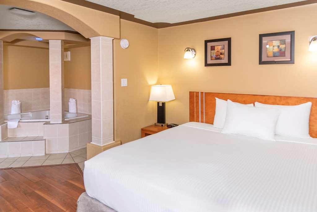 Econo Lodge Inn & Suites Medicine Hat Zimmer foto
